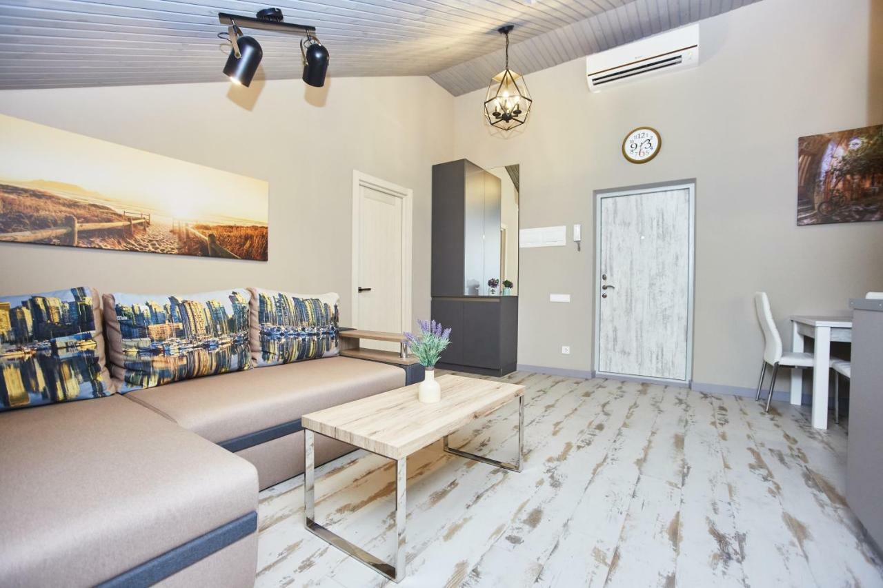Luxury Apartment In The Heart Odesa Exterior foto